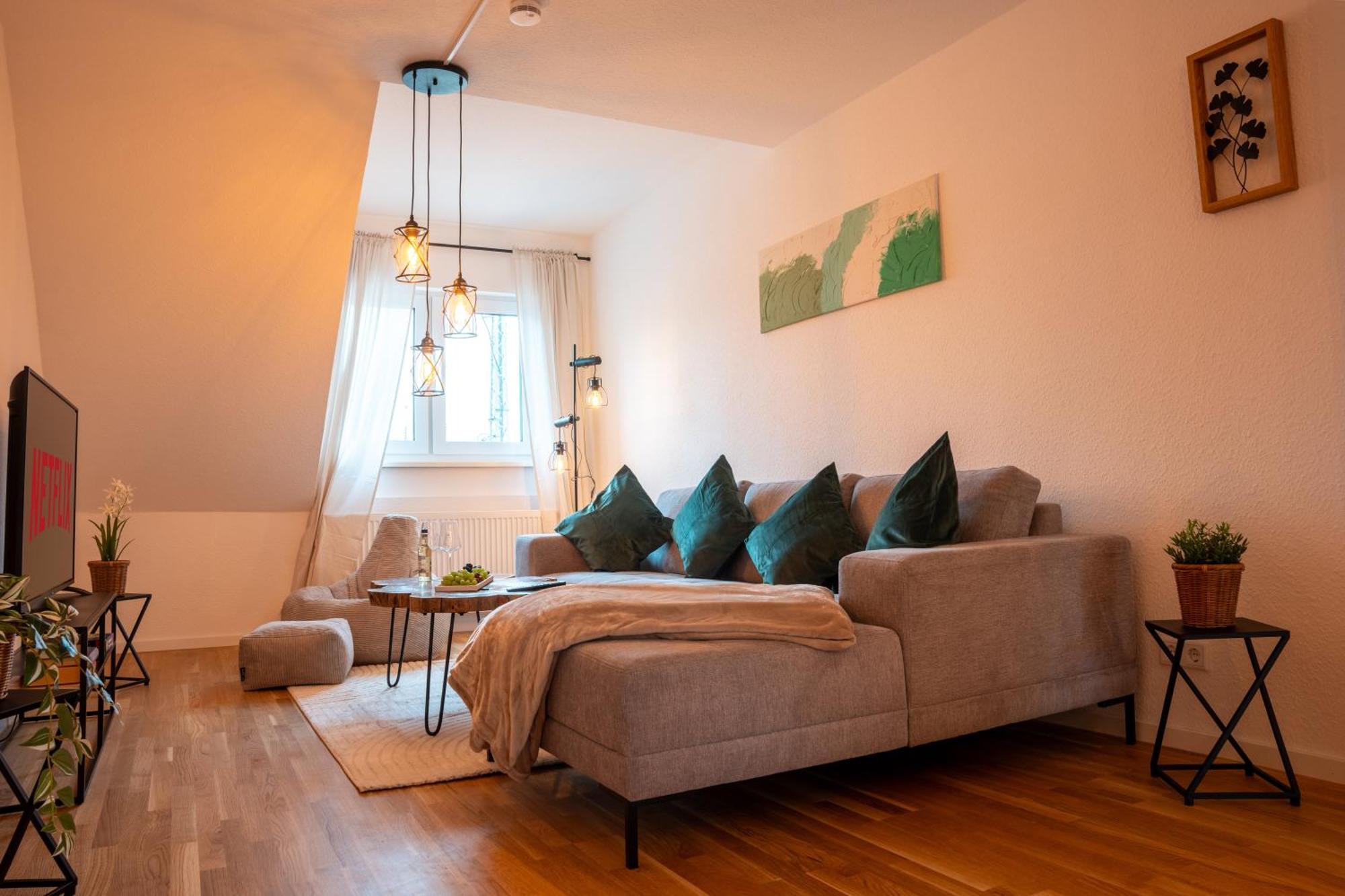 Schlossberg Residences - Design City-Apartment Im Herzen Der Weinstrasse Neustadt an der Weinstraße Dış mekan fotoğraf